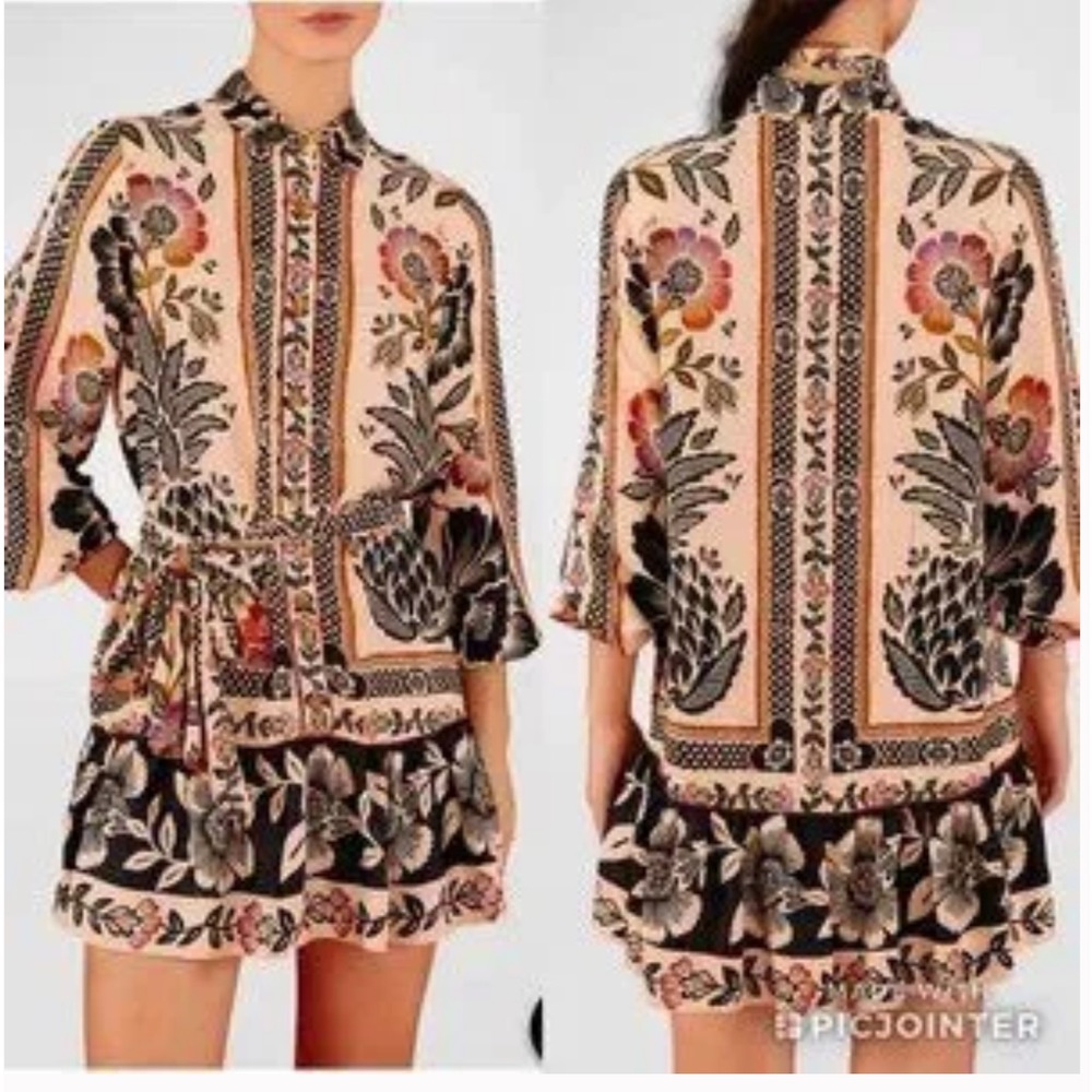 NWT FARM RIO Romantic Garden mini dress. Sold out style